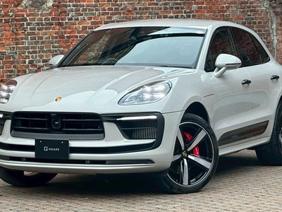 PORSCHE MACAN - 9