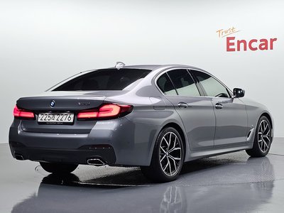 صورة 5 لـ 2023 BMW 5 SERIES