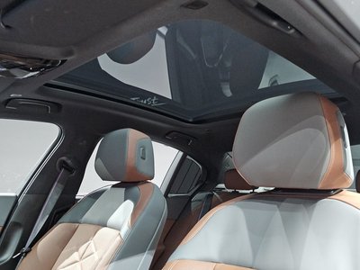 2025 BMW 5 SERIES — миниатюра 18