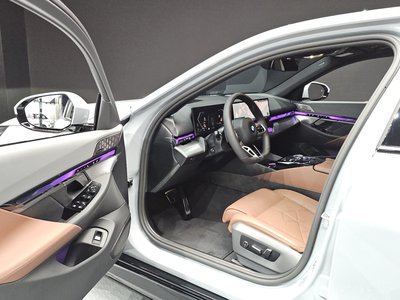 BMW 5 SERIES - 10