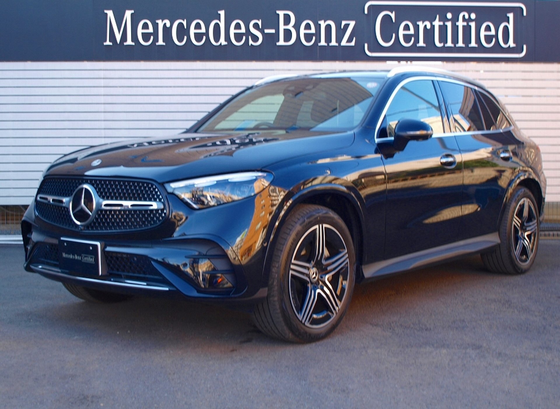 MERCEDES-BENZ GLC - View 1