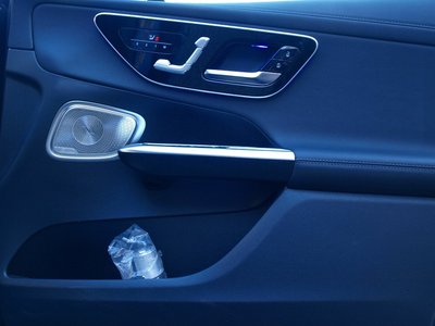 MERCEDES-BENZ GLC - 10