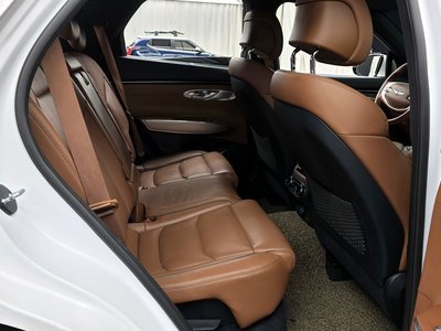 2021 Genesis GV70 thumbnail 12