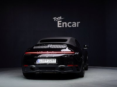 صورة 3 لـ 2023 Porsche 911