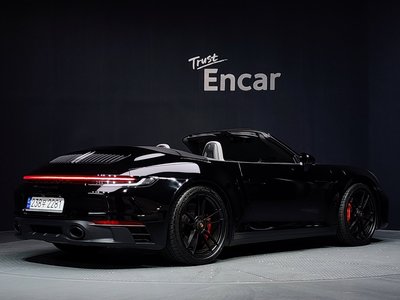 صورة 4 لـ 2023 Porsche 911
