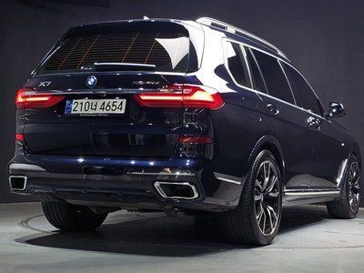2021 BMW X7 照片 3