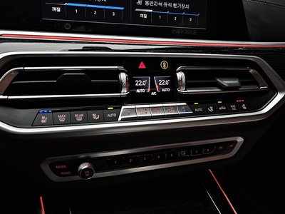 2021 BMW X7 缩略图 24