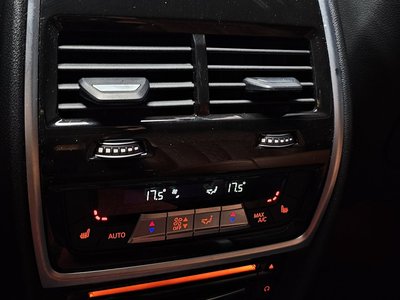2021 BMW X7 缩略图 29
