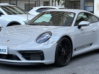 PORSCHE 911 CARRERA GTS PDK - 1