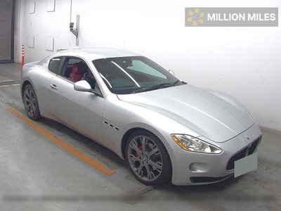 MASERATI GRANTURISMO - 1