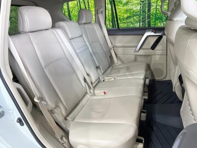 TOYOTA LAND CRUISER PRADO - 10