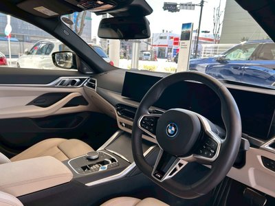BMW I4 - 8