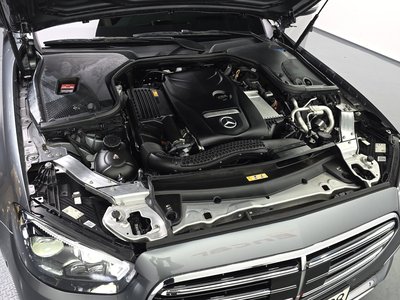MERCEDES-BENZ E-CLASS - 7