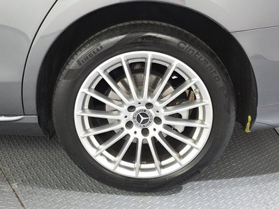 MERCEDES-BENZ E-CLASS - 6