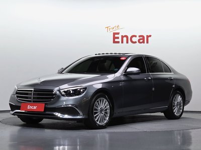 MERCEDES-BENZ E-CLASS - 1