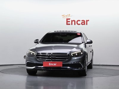MERCEDES-BENZ E-CLASS - 2