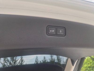 2023 Genesis GV80 thumbnail 14