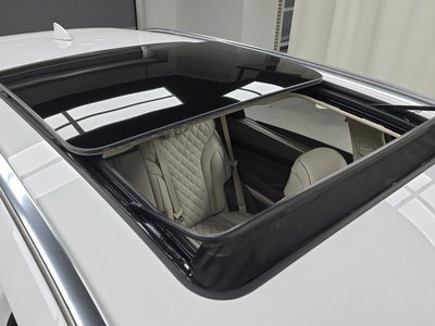 2022 Genesis GV80 thumbnail 17