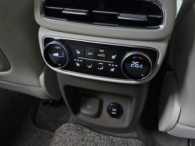 2022 Genesis GV80 thumbnail 19