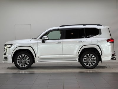 TOYOTA LAND CRUISER 300 - 6