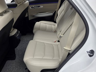 2024 Genesis GV70 — миниатюра 16