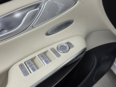 2024 Genesis GV70 — миниатюра 29