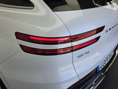 2024 Genesis GV70 — фото 10