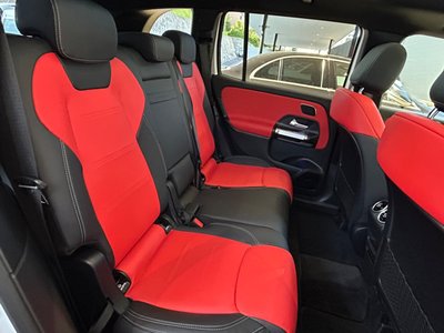 صورة مصغرة 35 لـ 2023 Mercedes-BENZ GLB