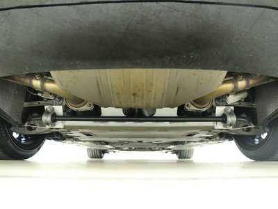 ASTON MARTIN DB11 - 9