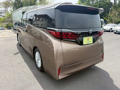 TOYOTA ALPHARD - 6