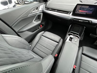2024 BMW IX2 照片 38