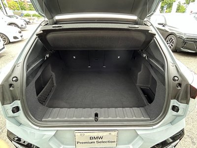 2024 BMW IX2 照片 25