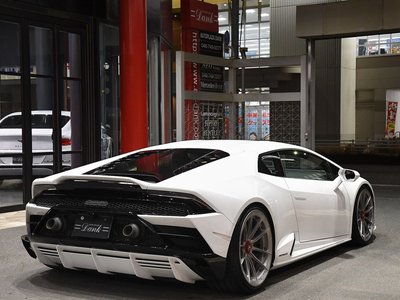 LAMBORGHINI HURACAN - 2