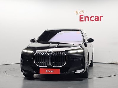 BMW 7 SERIES - 2