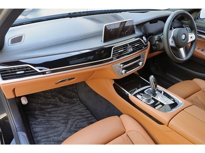 BMW 7 SERIES - 10