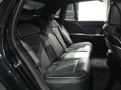 2022 Genesis G90 (RS4) — миниатюра 18