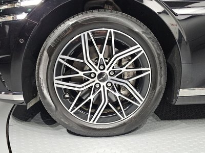 2022 Genesis G90 photo 6
