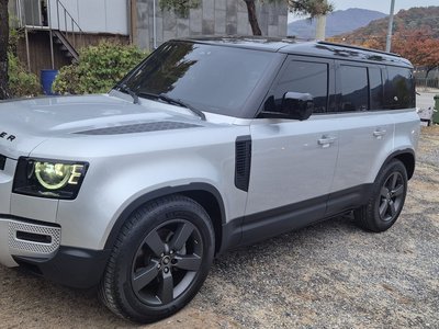 LAND ROVER DEFENDER - 3