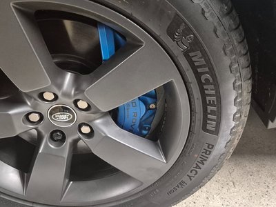 LAND ROVER DEFENDER - 9