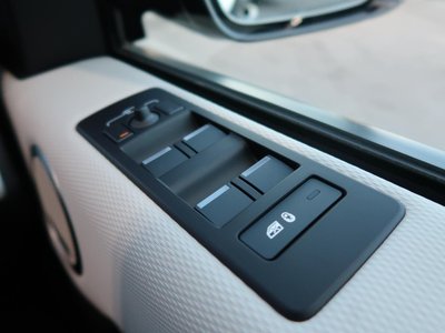 2025 LAND Rover DISCOVERY 缩略图 44