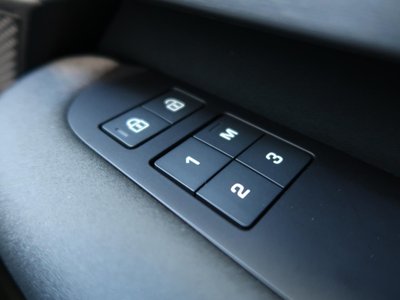2025 LAND Rover DISCOVERY 缩略图 19