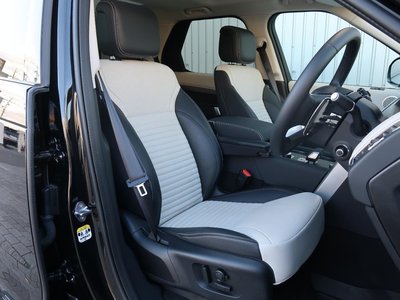 2025 LAND Rover DISCOVERY 缩略图 22