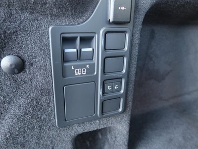 2025 LAND Rover DISCOVERY 缩略图 57
