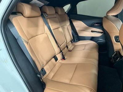 TOYOTA CROWN SPORT - 6