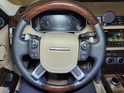 2017 LAND Rover RANGE ROVER — миниатюра 14