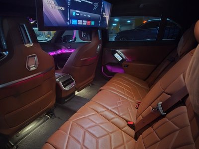 BMW I7 - 5