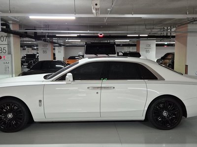 ROLLS-ROYCE GHOST - 6