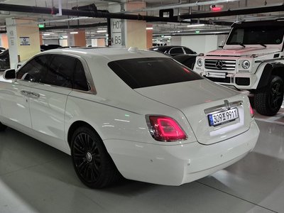 ROLLS-ROYCE GHOST - 3