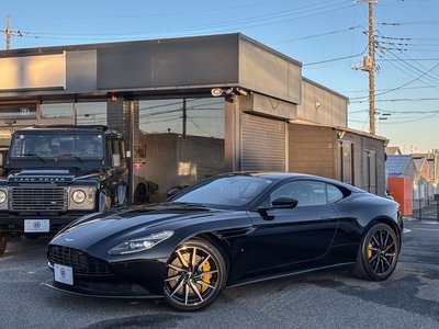 ASTON MARTIN DB11