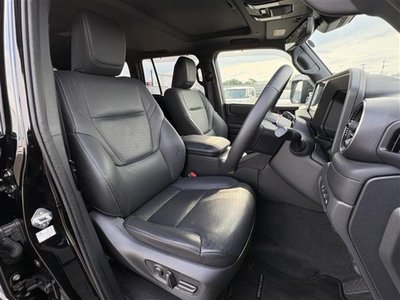 2025 Toyota LAND CRUISER 250 thumbnail 17